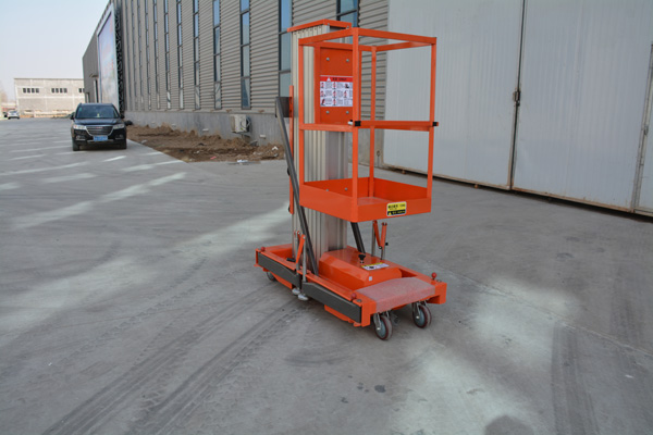 鋁合金升降機(jī) (4) 鋁合金升降機(jī) (4)